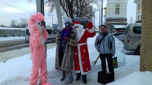 На маршруте Каменск-Уральский-Екатеринбург пассажиров поздравила Верка Сердючка. Новый Каменск - 29.12.2016