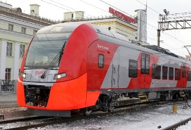 В период плановых технологических осмотров электропоезд «Ласточка», курсирующий по маршруту Екатеринбург-Каменск-Уральский, заменят на другой подвижной состав