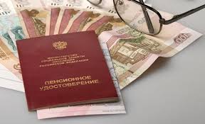 ​Пенсионеры смогут воспользоваться льготой 50% на проезд в пригородных поездах по территории Свердловской области
