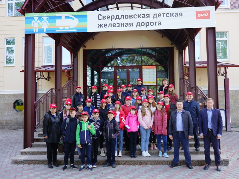 Рейсовые "Ласточки" предложено использовать для развития в регионе группового детского туризма