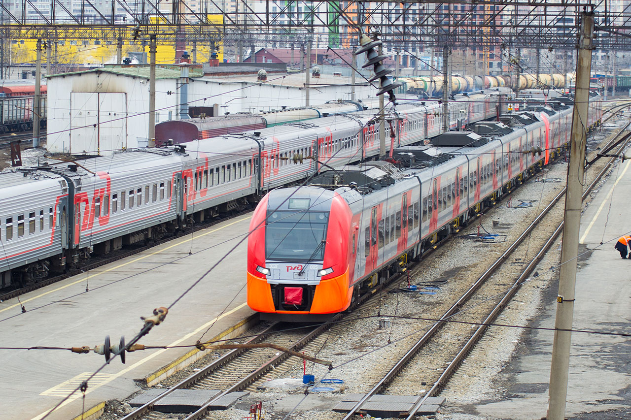 ​На Свердловской железной дороге изменяется порядок курсирования пригородных поездов