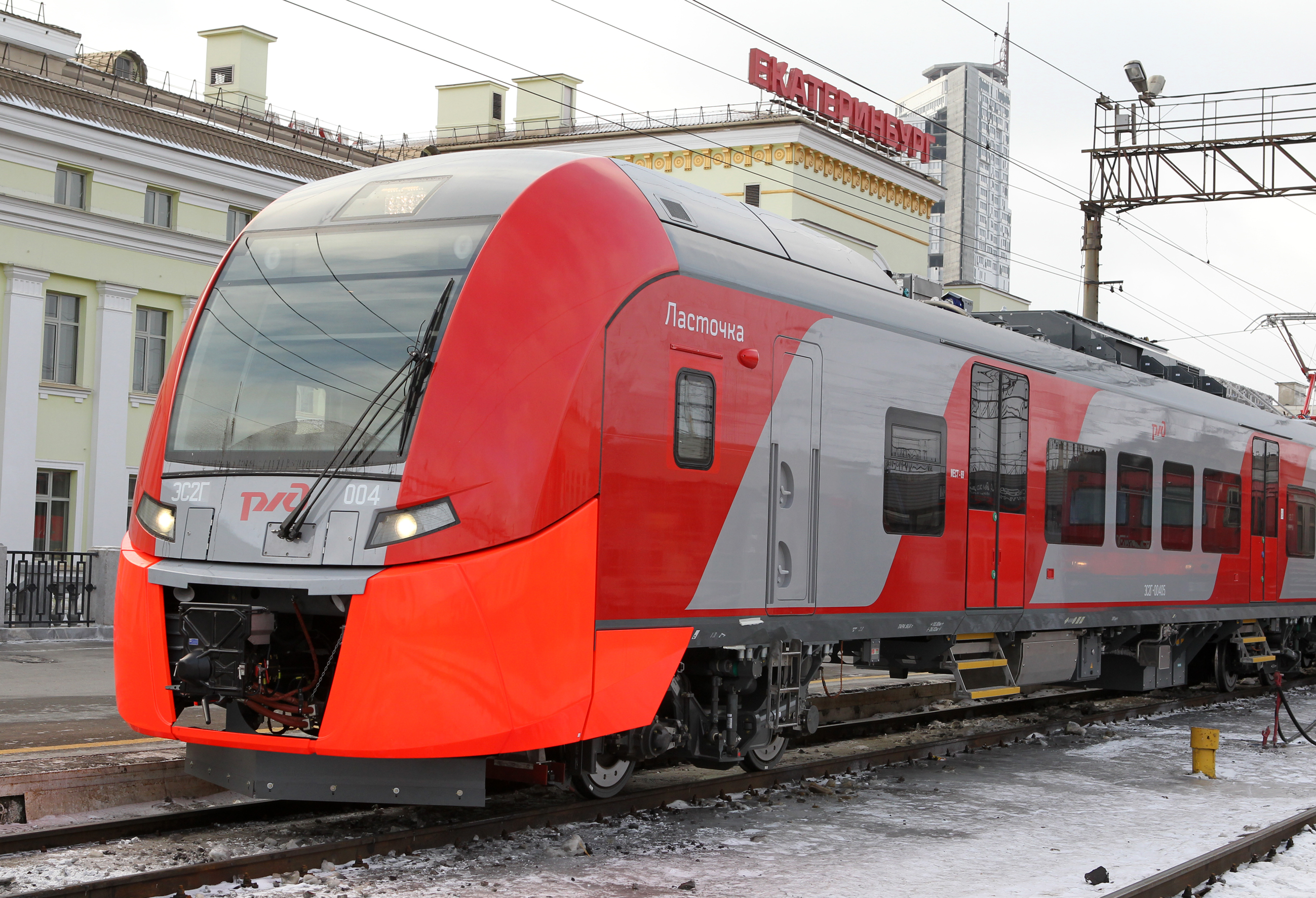 ​Пригородные поезда на Свердловской железной дороге с 18 мая возвращаются к прежнему графику курсирования