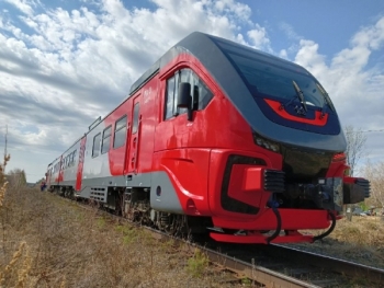 Новый пригородный поезд начнет курсировать из Екатеринбурга в Оленьи ручьи с 14 мая