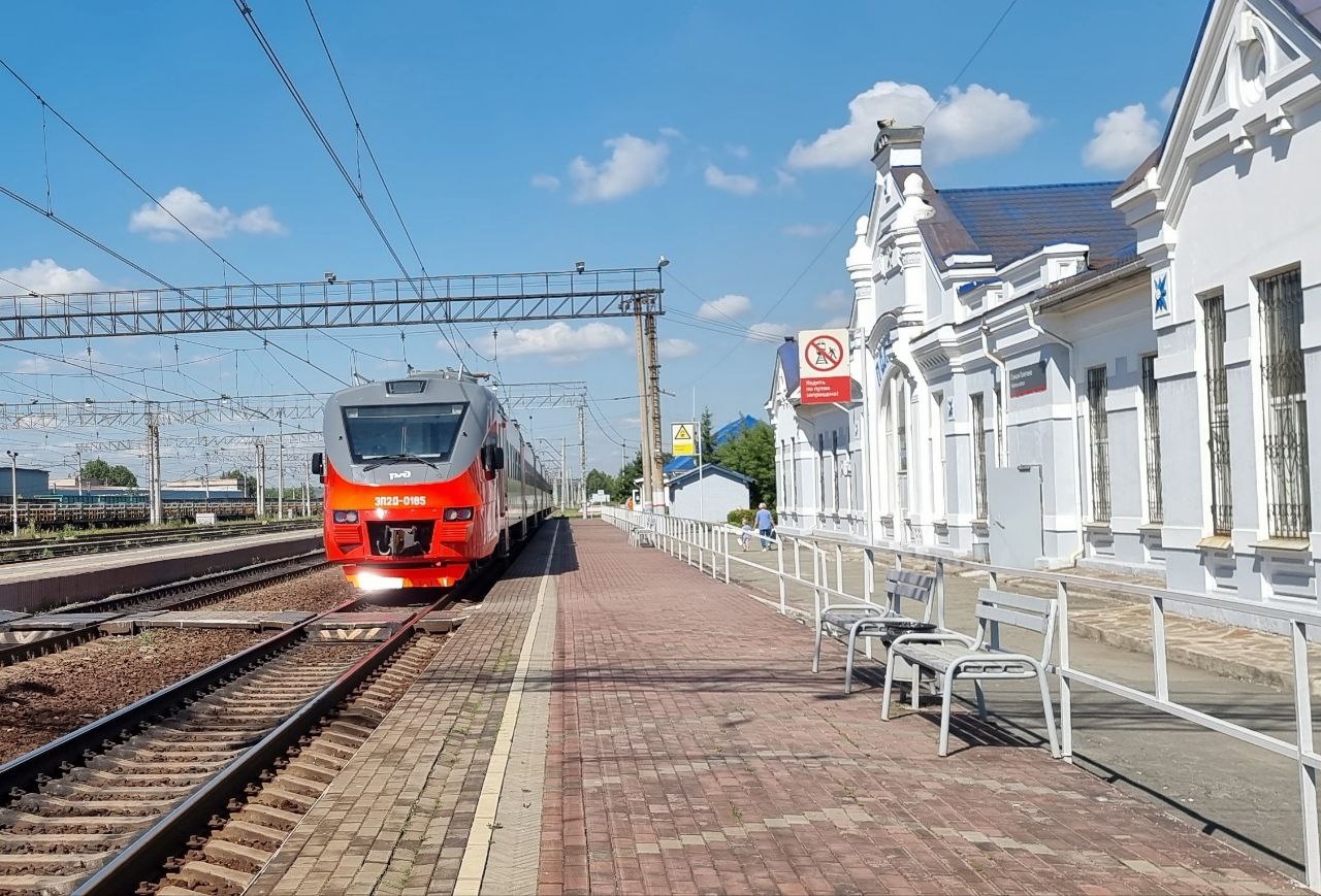 ​Временно изменится порядок курсирования пригородных поездов в Челябинской области в июне
