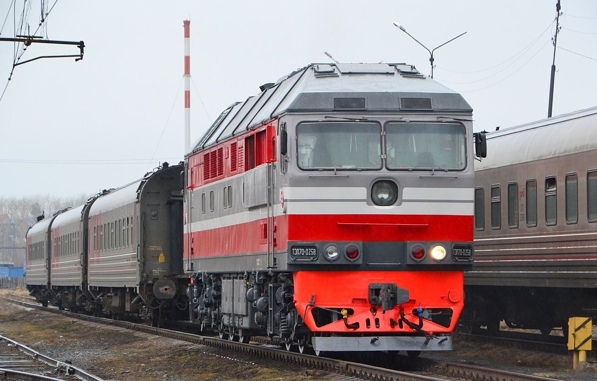 Расписание нескольких поездов на севере Свердловской области изменится 29 октября