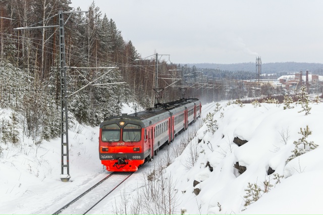 О замене подвижного состава на маршрутах пригородных поездов в Свердловской области