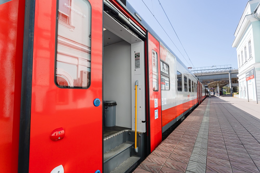 С 29 марта ЮУЖД вводит дополнительные остановки