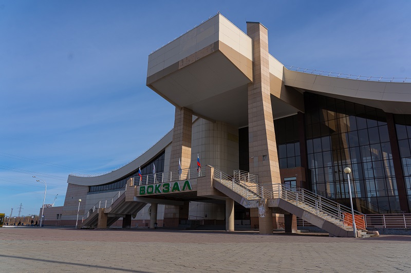 Расписание двух пригородных поездов на направлении Сургут – Нижневартовск временно изменится в отдельные даты августа и сентября