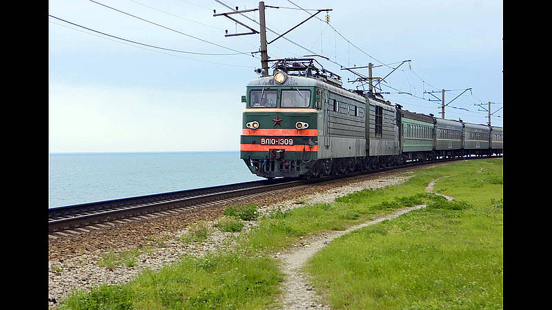 В апреле 2012 года с вокзалов и станций Свердловской магистрали отправлено почти 3 млн пассажиров  