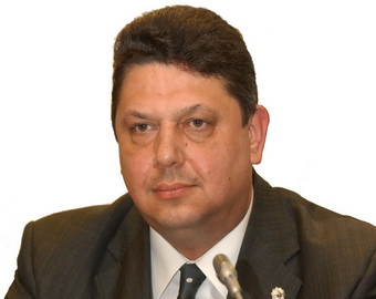 Михаил Акулов:  «Задача государства — обеспечить транспортные связи внутри регионов» 