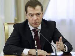 Президент РФ  Дмитрий Медведев заявил о необходимости развивать сети пригородных поездов 