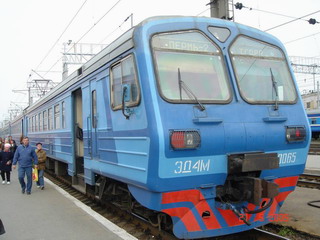 С 31 мая 2009 года у пассажиров появилась возможность добраться из Екатеринбурга в Пермь и вернуться обратно в тот же день на комфортном электропоезде