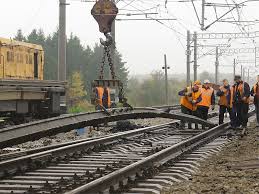   В связи с ремонтными работами с 20 по 23 апреля 2015 года г. изменяется расписание пригородных поездов, курсирующих по Челябинской области.